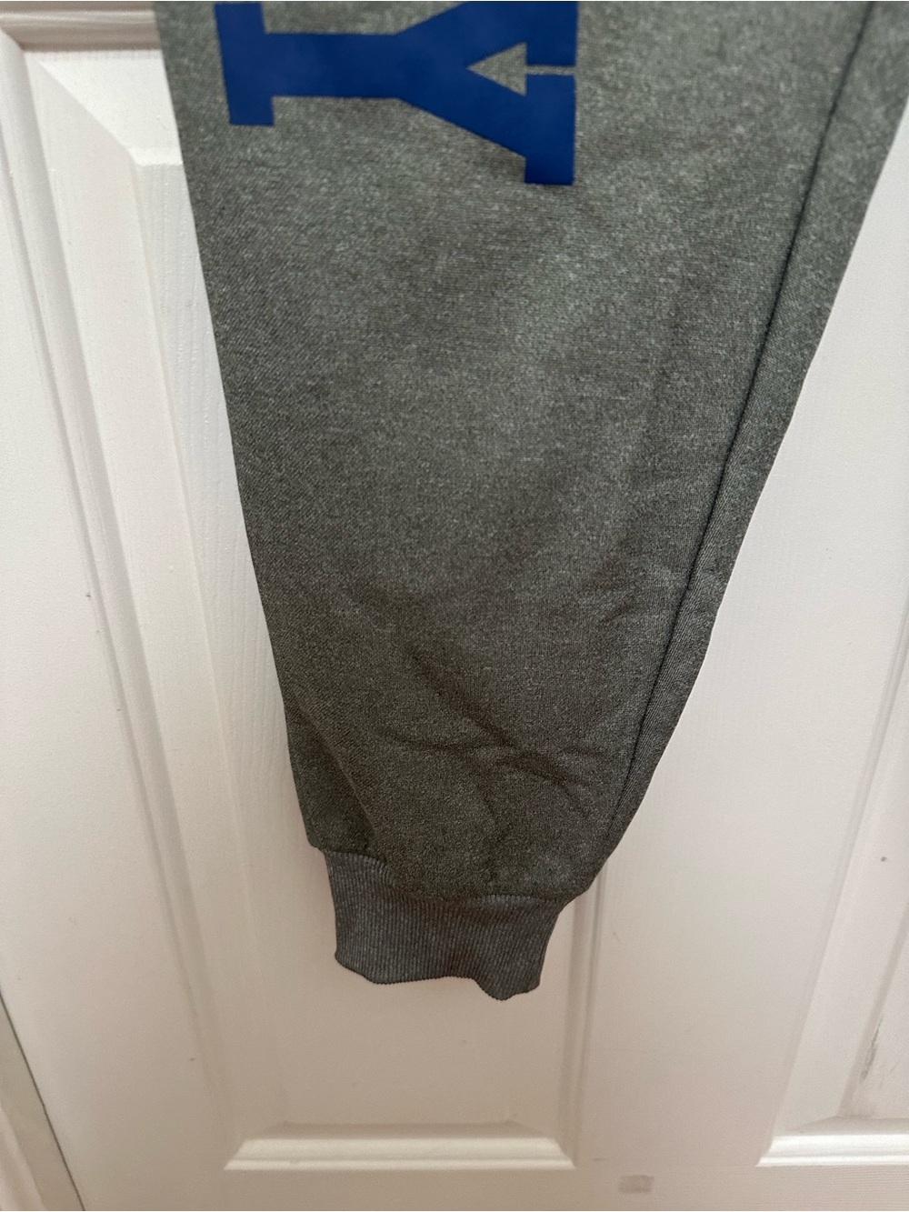 0345 NBA Gray Sweatpants with Blue and Gold 'Curry 30' Graphics size medium - Picture 2 of 10